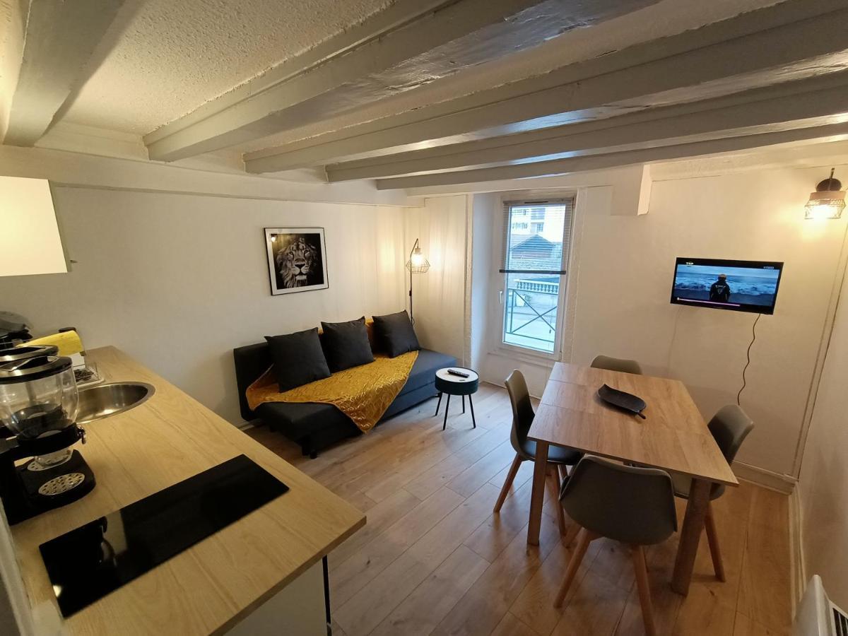 Cosy T2 Lägenhet Montbrison Exteriör bild